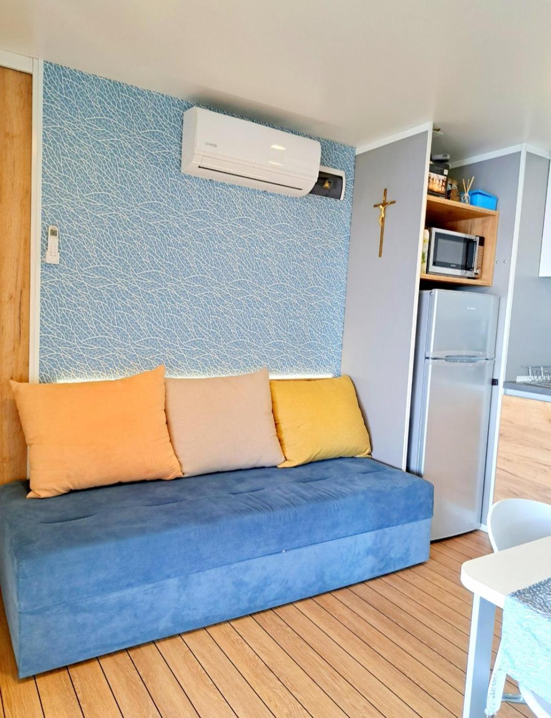 오미스 Bella Vista With Jacuzzi 1 빌라 외부 사진