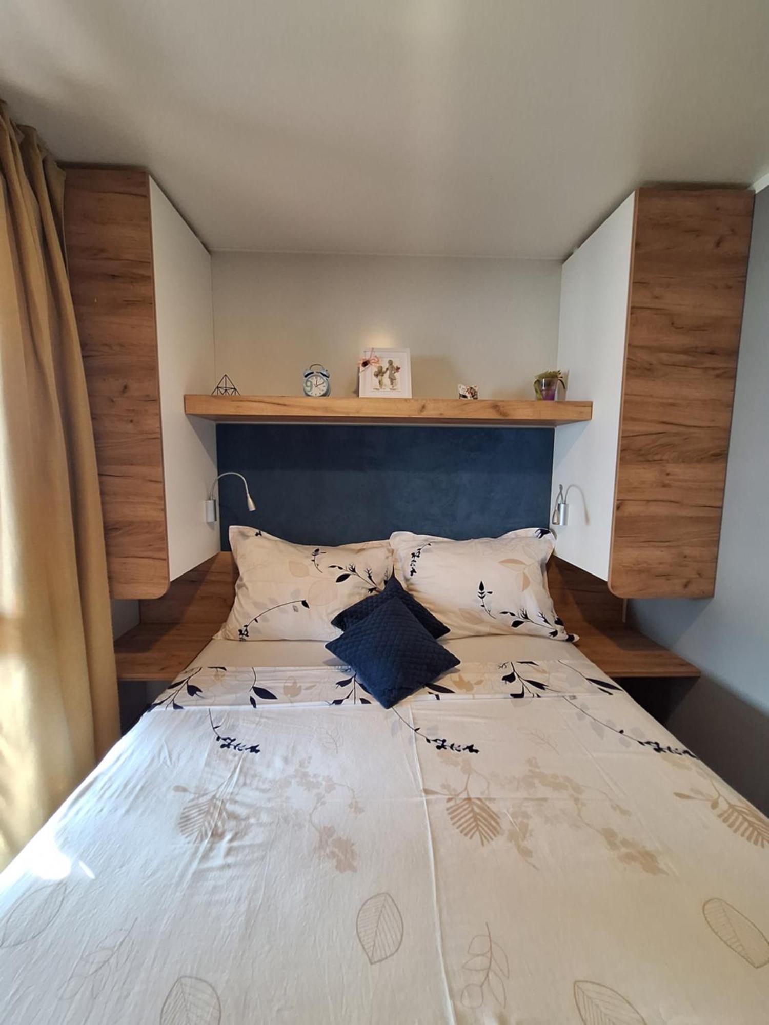오미스 Bella Vista With Jacuzzi 1 빌라 외부 사진